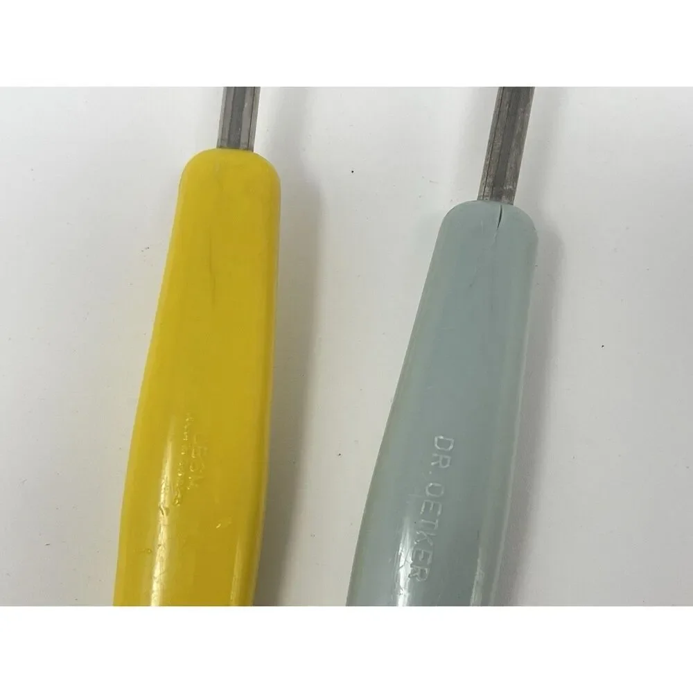 Dr Oetker Germany Vintage Retro Melamine Whisks Set Of 2 Yellow Blue 11.5”